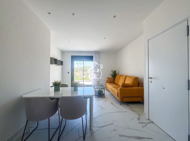2 quarto Bungalow para venda em San Miguel de Salinas com piscina - 272 900 € (Ref: 9902666)
