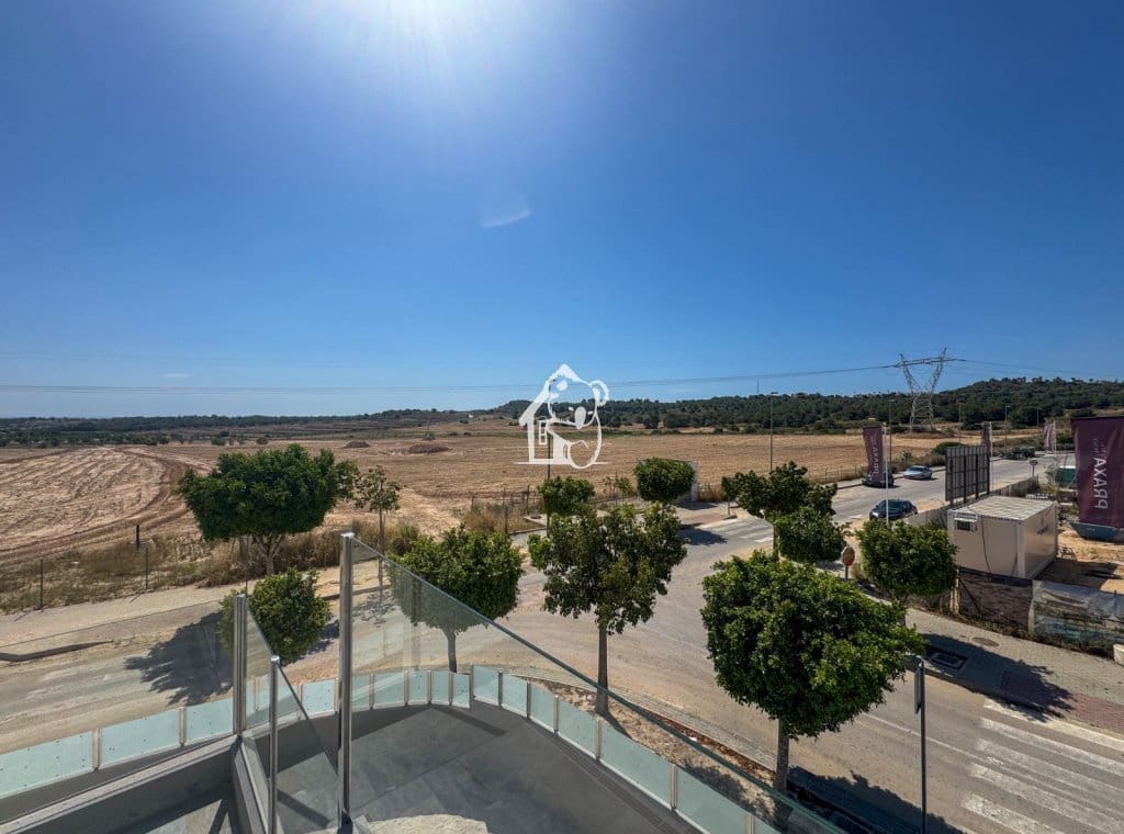 2 quarto Bungalow para venda em San Miguel de Salinas com piscina - 272 900 € (Ref: 9902666)
