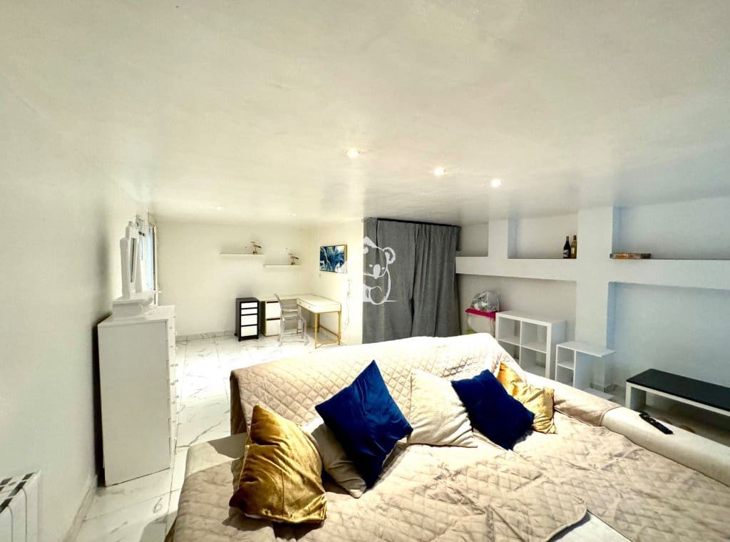 3 camera da letto Villa da affittare in Torrevieja con piscina - 1.400 € (Rif: 9902667)