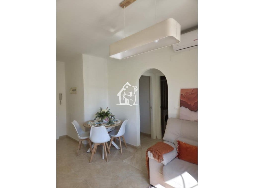 2 makuuhuone Huoneisto vuokrattavana paikassa Torrevieja mukana 
autotalli - 950 € (Ref: 9902668)