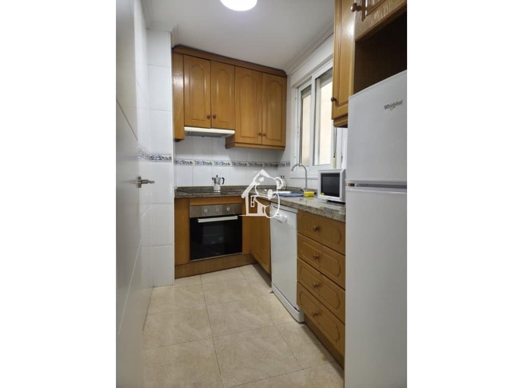 2 makuuhuone Huoneisto vuokrattavana paikassa Torrevieja mukana 
autotalli - 950 € (Ref: 9902668)