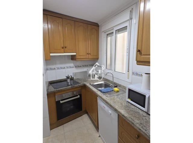 2 makuuhuone Huoneisto vuokrattavana paikassa Puerto Deportivo, Torrevieja mukana 
autotalli - 950 € (Ref: 9902668)