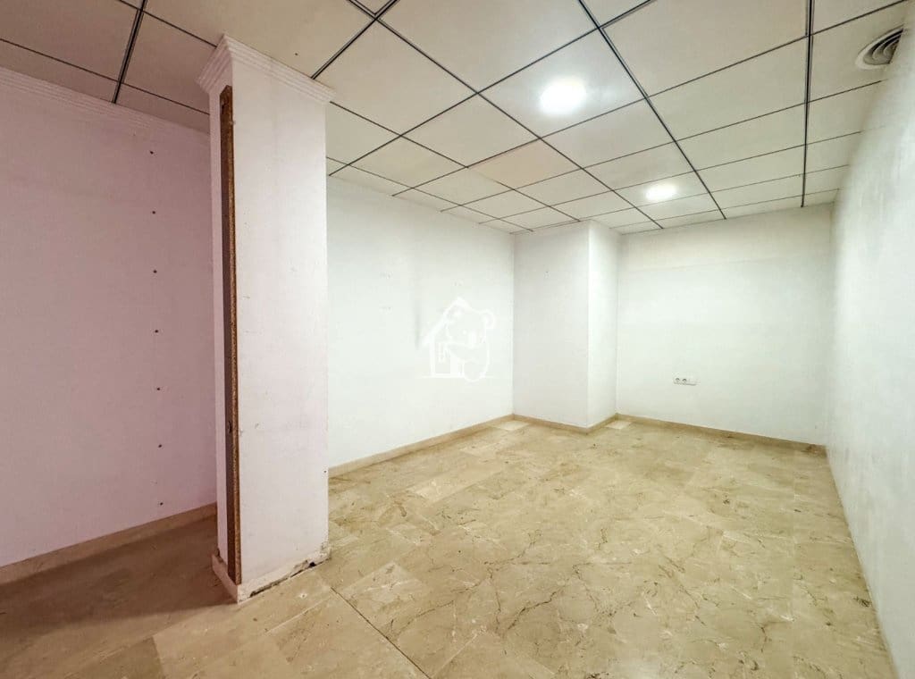 3 soverom Kommersiell til leie i Villamartin - € 1 700 (Ref: 9906633)
