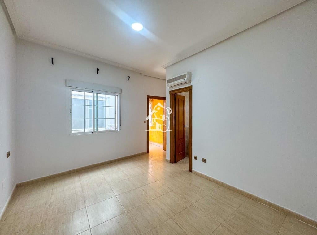 2 chambre Maison de Ville à vendre à Arneva avec garage - 127 500 € (Ref: 9909845)