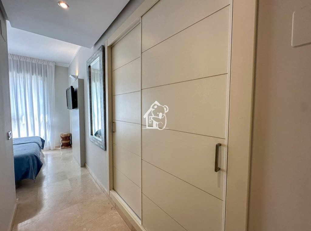 2 chambre Appartement à vendre à Orihuela Costa avec piscine garage - 285 000 € (Ref: 9909848)