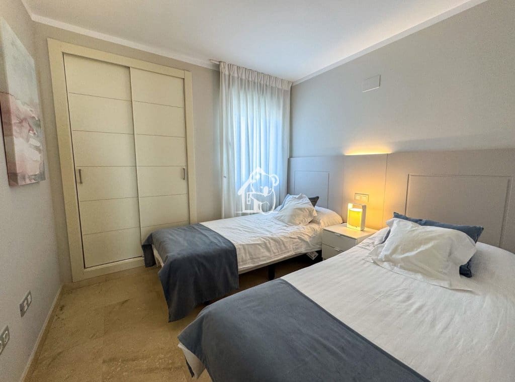 2 chambre Appartement à vendre à Orihuela Costa avec piscine garage - 285 000 € (Ref: 9909848)