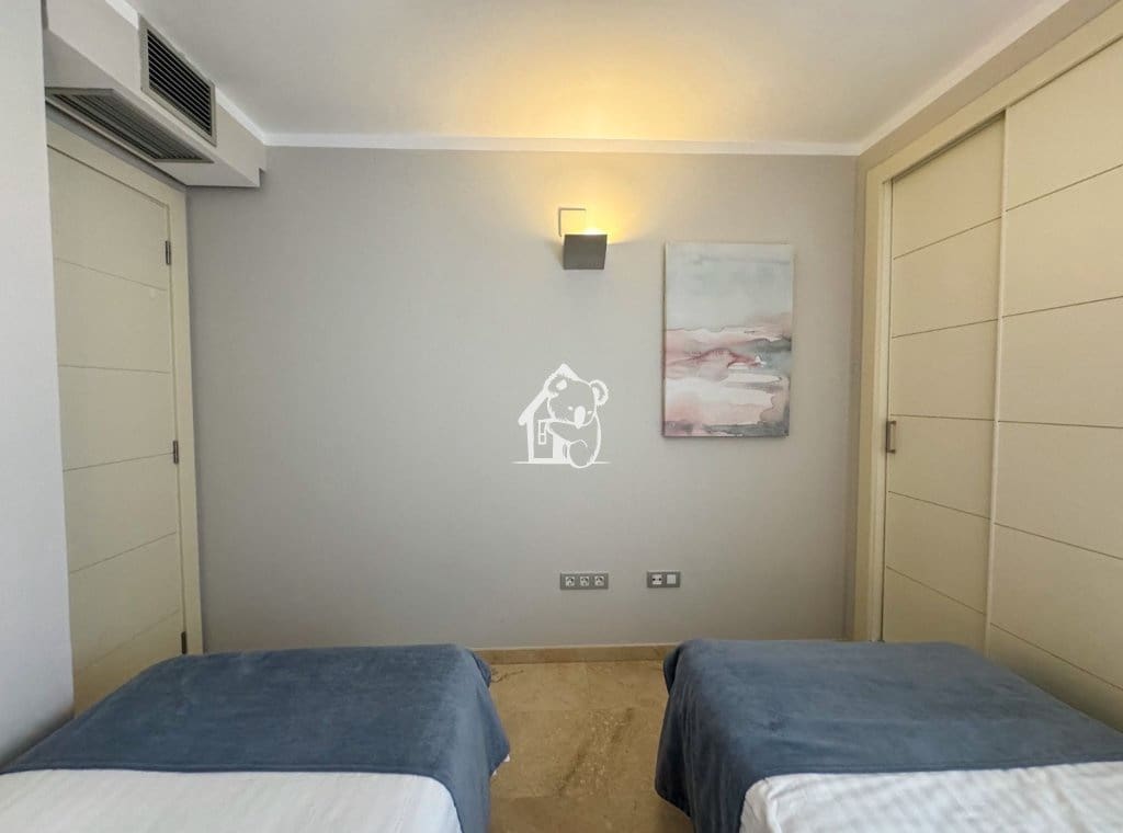2 chambre Appartement à vendre à Orihuela Costa avec piscine garage - 285 000 € (Ref: 9909848)