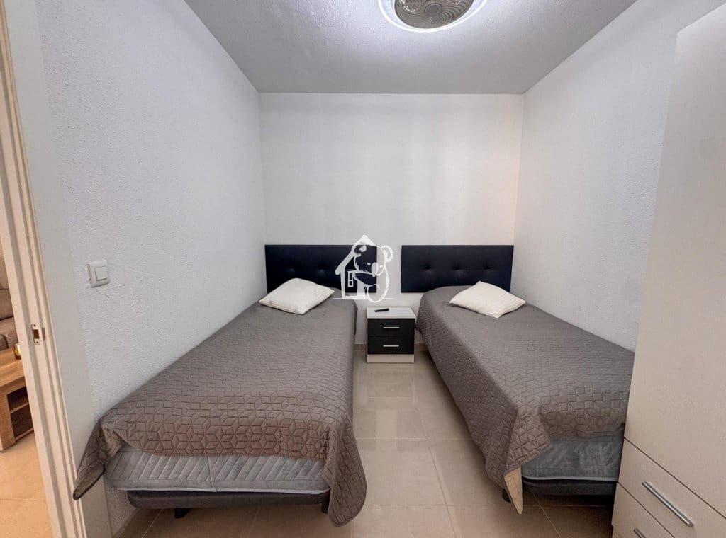 2 sypialnia Apartament do wynajęcia w Torrevieja - 800 € (Ref: 9909849)