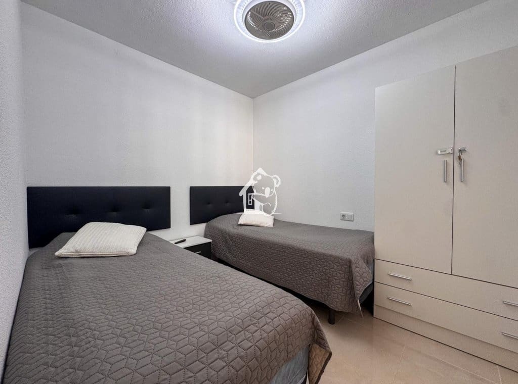 2 sypialnia Apartament do wynajęcia w Torrevieja - 800 € (Ref: 9909849)