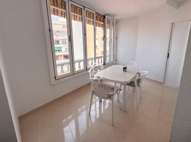 2 sypialnia Apartament do wynajęcia w Avenida Habaneras - Curva de Palangre, Torrevieja - 800 € (Ref: 9909849)