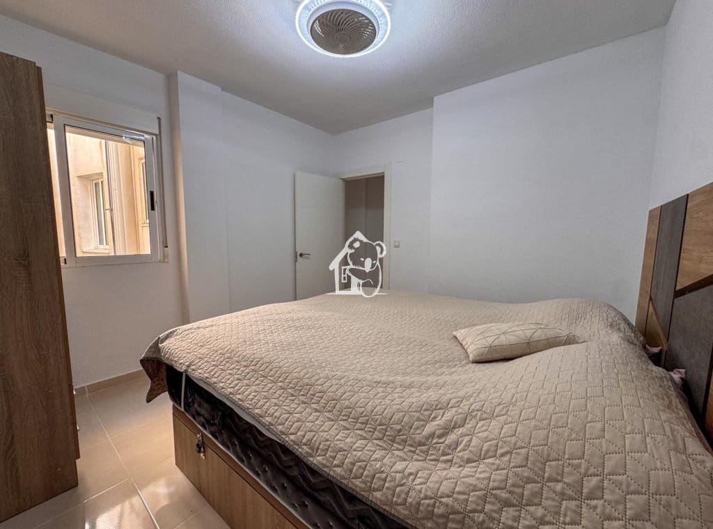 2 sypialnia Apartament do wynajęcia w Torrevieja - 800 € (Ref: 9909849)