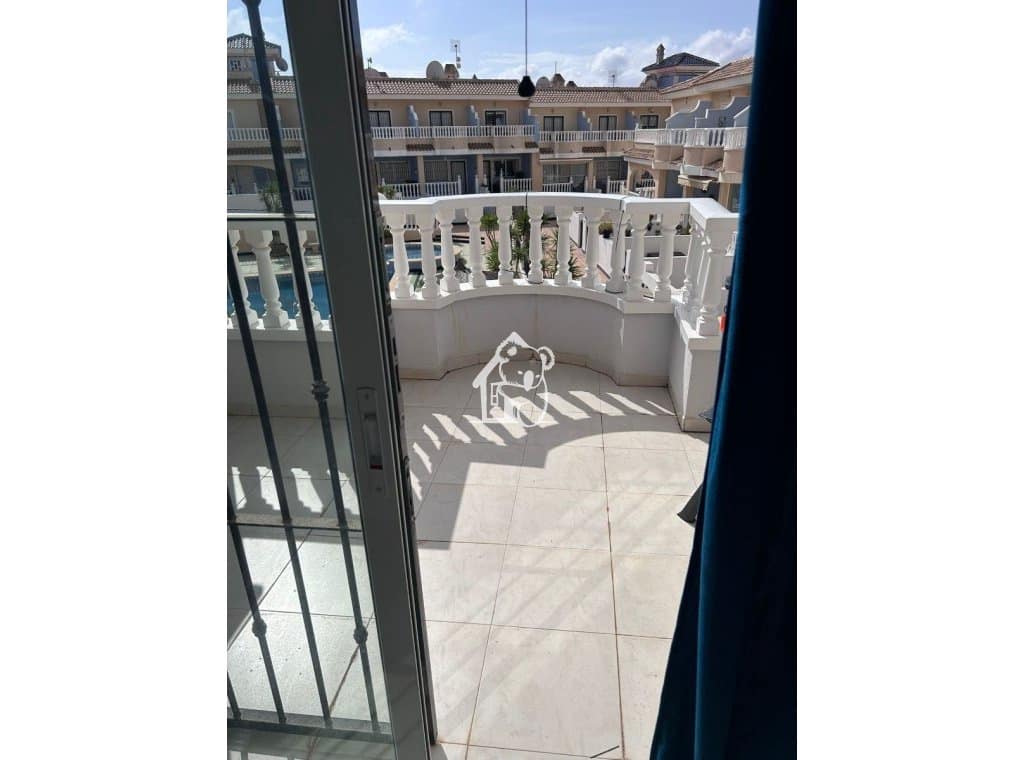 2 makuuhuone Omakotitalo vuokrattavana paikassa Ciudad Quesada mukana uima-altaan - 950 € (Ref: 9919175)