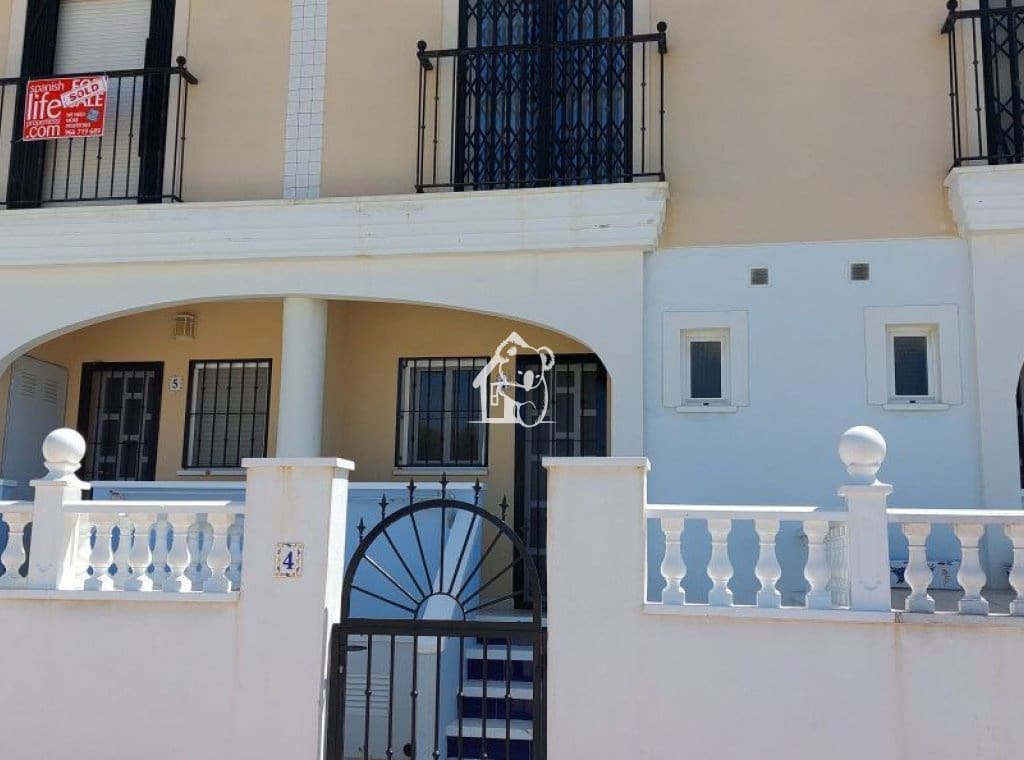 2 makuuhuone Omakotitalo vuokrattavana paikassa Ciudad Quesada mukana uima-altaan - 950 € (Ref: 9919175)