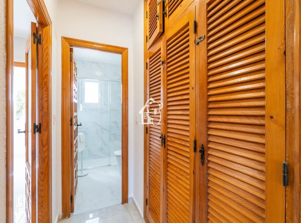 3 bedroom Villa for rent in Villamartin with pool - € 1,600 (Ref: 9921568)