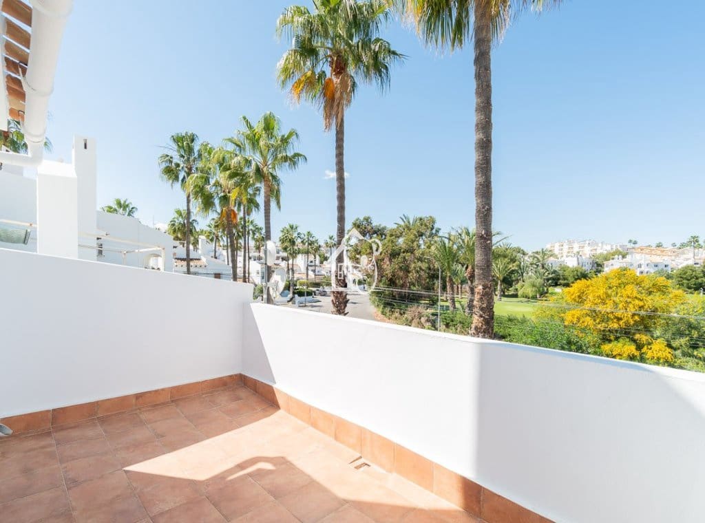 3 bedroom Villa for rent in Villamartin with pool - € 1,600 (Ref: 9921568)