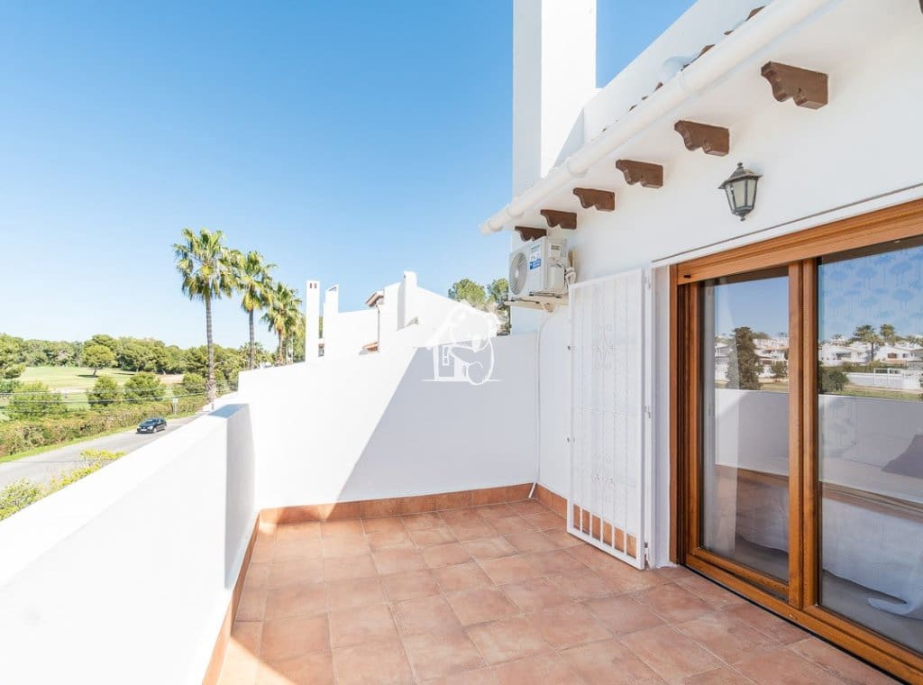 3 bedroom Villa for rent in Villamartin with pool - € 1,600 (Ref: 9921568)