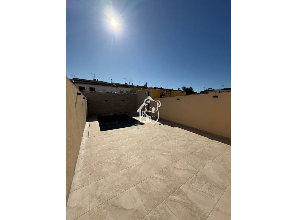 2 bedroom Townhouse for rent in Torrevieja with pool - € 1,400 (Ref: 9926574)