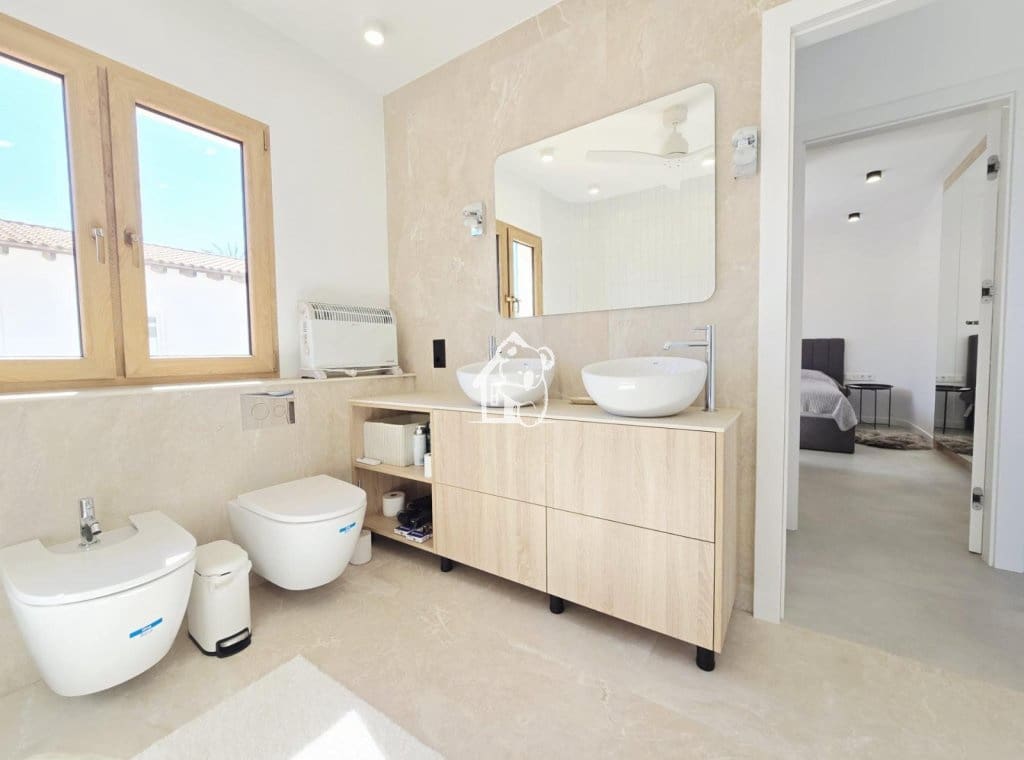 3 chambre Villa/Maison à vendre à Orihuela Costa avec piscine - 1 400 000 € (Ref: 9928597)