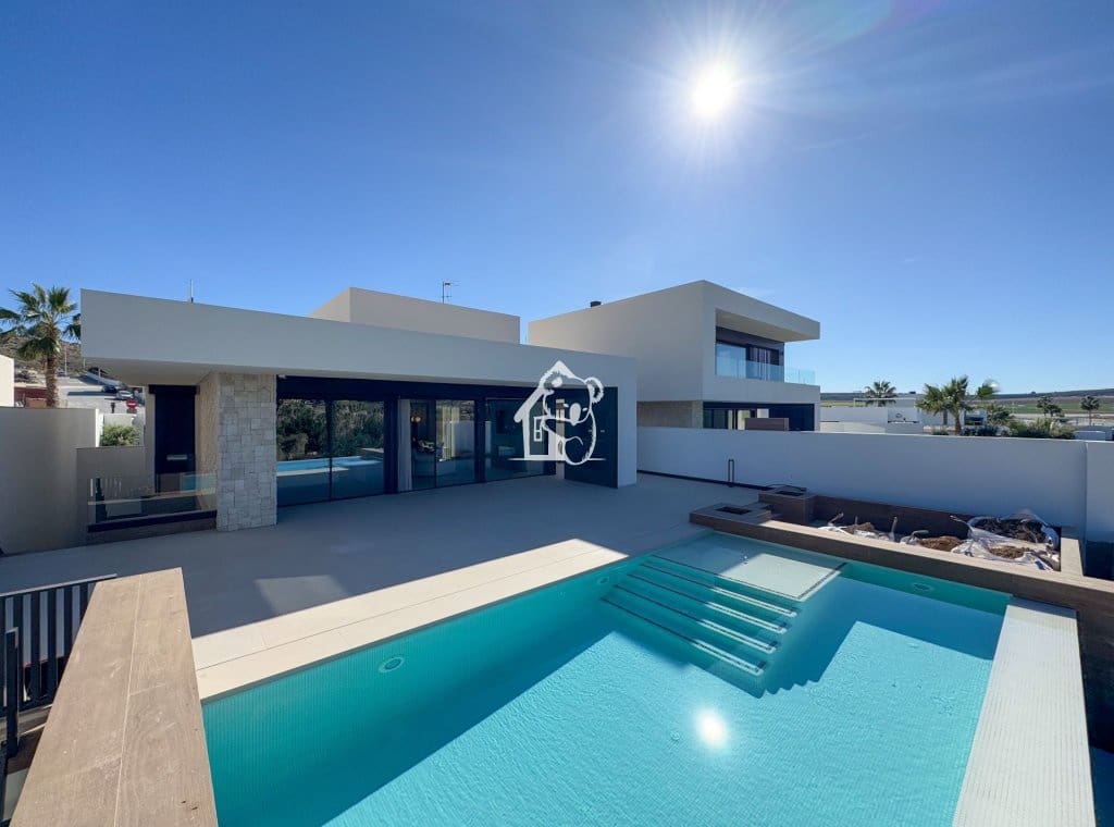 3 sovrum Villa till salu i Algorfa med pool garage - 1 600 000 € (Ref: 9928598)