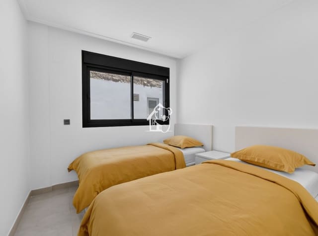 Villa/Maison de 3 chambres à louer à Benijófar avec piscine - 2 350 € (Ref: 9928599)