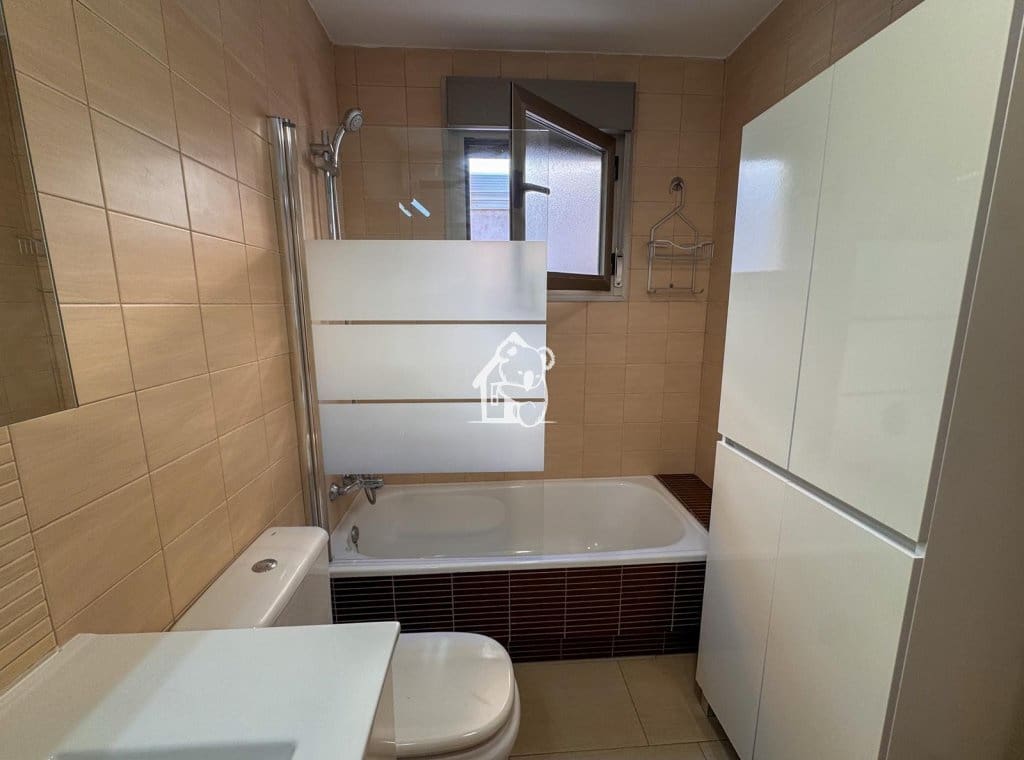 3 sypialnia Apartament do wynajęcia w Torrevieja z garażem - 1 350 € (Ref: 9932601)