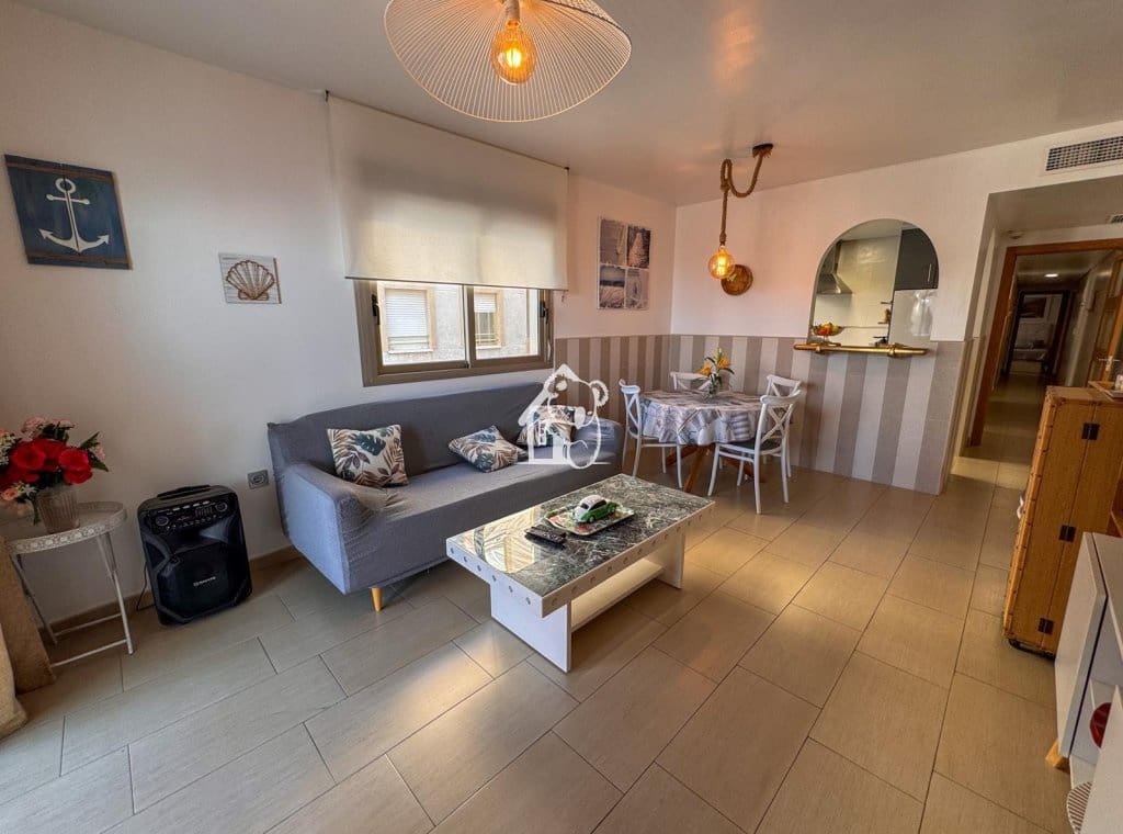3 sypialnia Apartament do wynajęcia w Torrevieja z garażem - 1 350 € (Ref: 9932601)