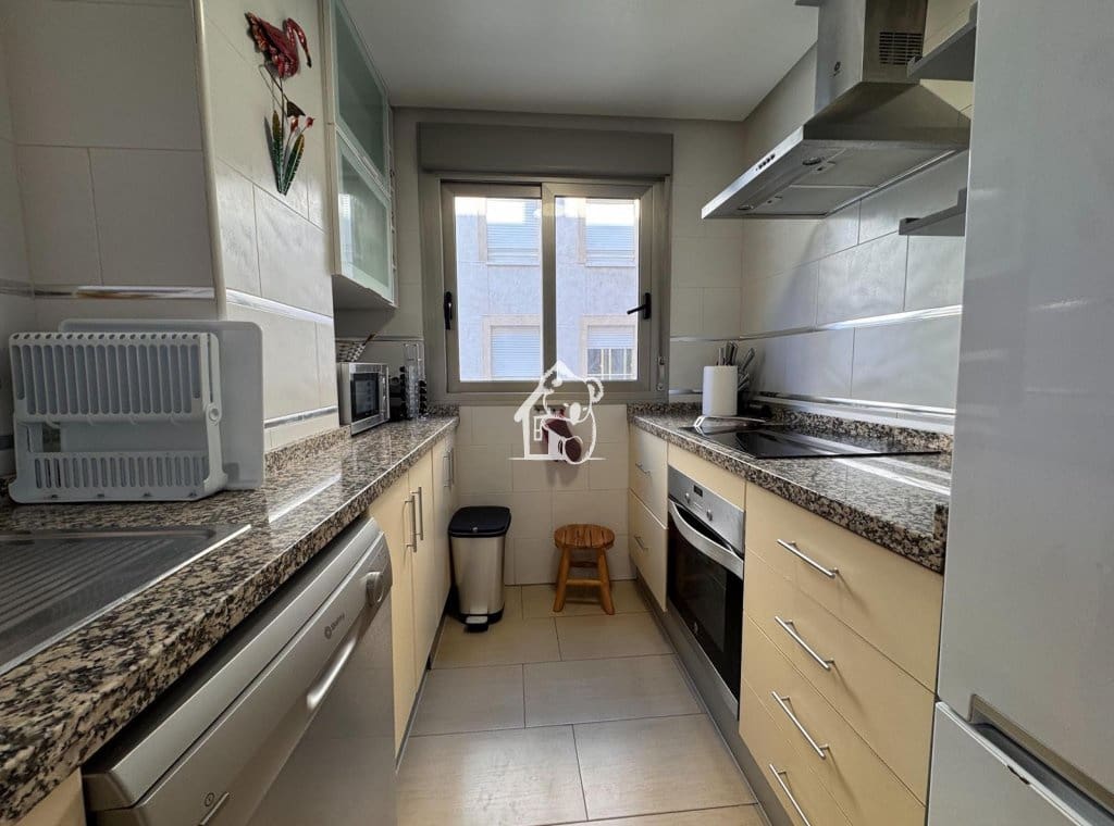 3 sypialnia Apartament do wynajęcia w Torrevieja z garażem - 1 350 € (Ref: 9932601)