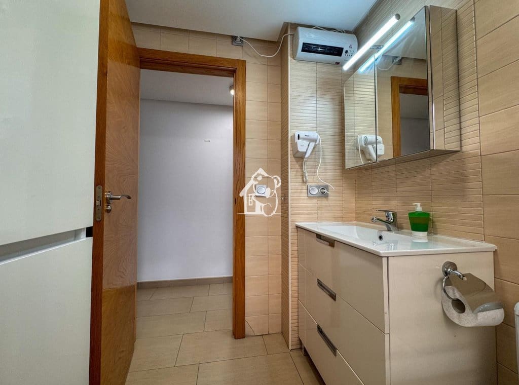 3 sypialnia Apartament do wynajęcia w Torrevieja z garażem - 1 350 € (Ref: 9932601)