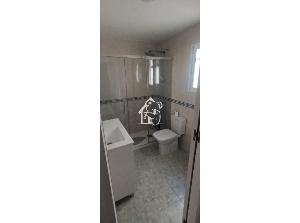 2 soverom Leilighet til leie i Guardamar del Segura - € 850 (Ref: 9935391)