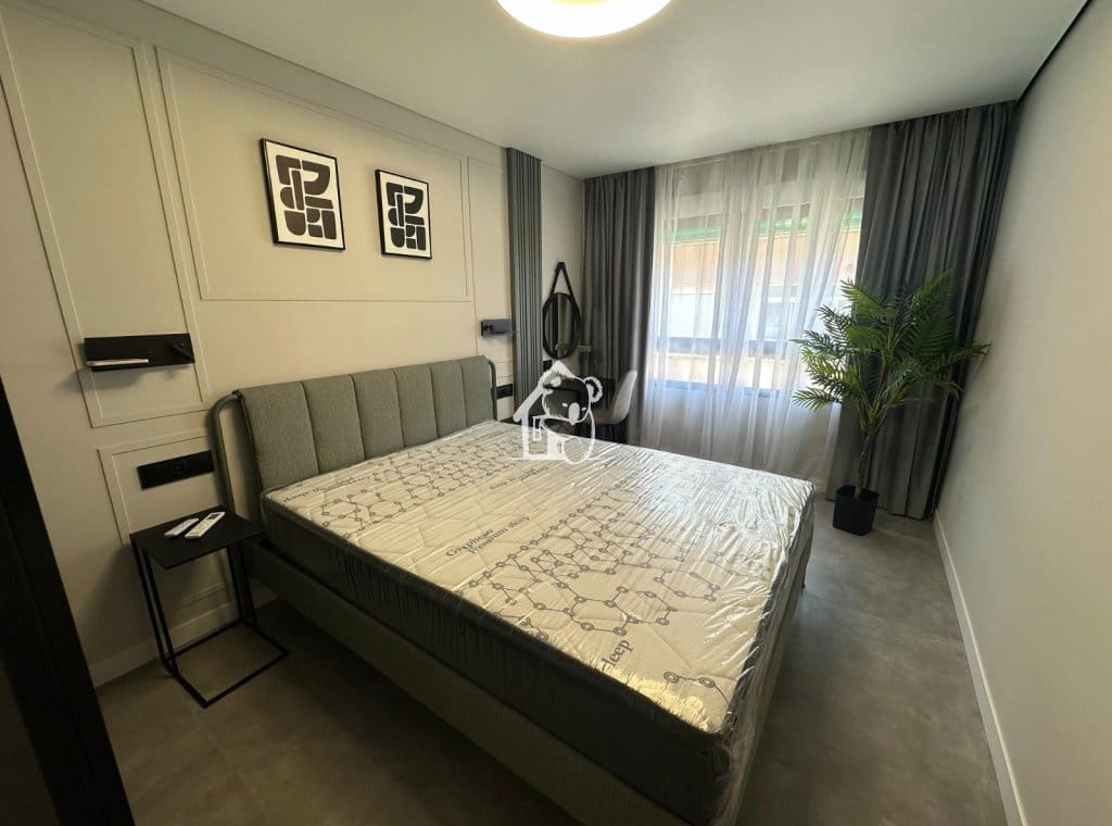 2 bedroom Apartment for rent in Torrevieja - € 1,200 (Ref: 9935392)