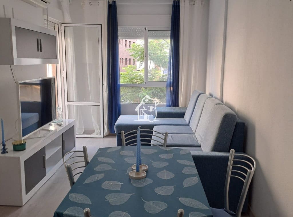 2 bedroom Apartment for rent in Torrevieja - € 790 (Ref: 9941631)