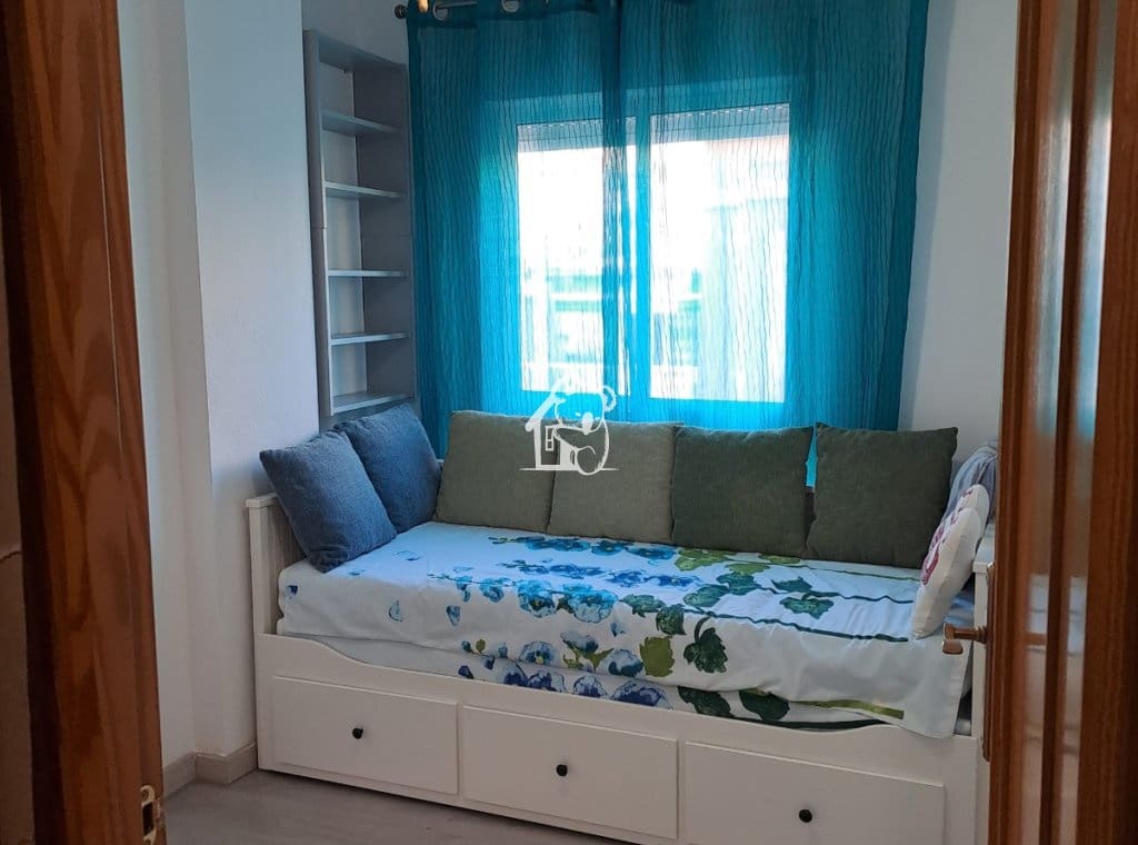 2 bedroom Apartment for rent in Torrevieja - € 790 (Ref: 9941631)