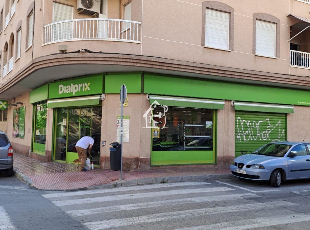 2 bedroom Apartment for rent in Torrevieja - € 790 (Ref: 9941631)