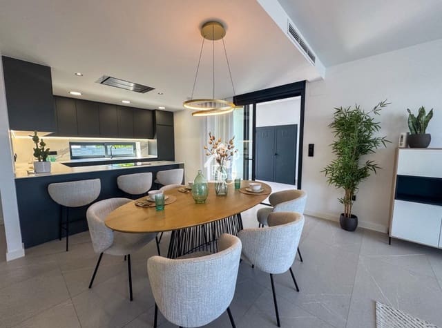 3 soverom Villa til salgs i Aguas Nuevas, Torrevieja med svømmebasseng garasje - € 585 000 (Ref: 9946869)