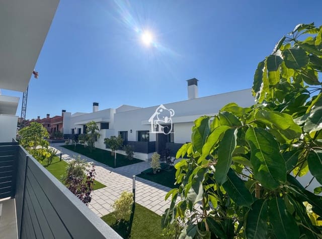 3 soverom Villa til salgs i Aguas Nuevas, Torrevieja med svømmebasseng garasje - € 585 000 (Ref: 9946869)