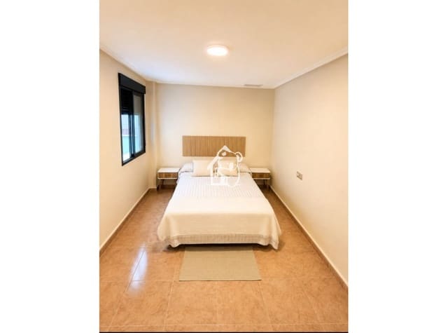 3 quarto Apartamento para arrendar em Bigastro - 690 € (Ref: 9946871)