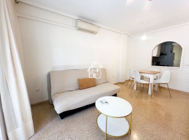 Piso de 2 habitaciones en Las Viñas, Guardamar del Segura en alquiler - 850 € (Ref: 9949022)