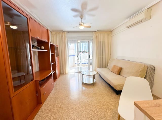 Piso de 2 habitaciones en Las Viñas, Guardamar del Segura en alquiler - 850 € (Ref: 9949022)