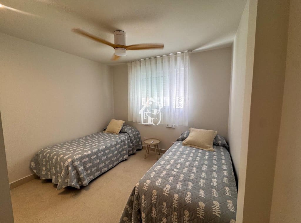 Maison de Ville de 4 chambres à louer à Dehesa de Campoamor avec garage - 2 500 € (Ref: 9949023)