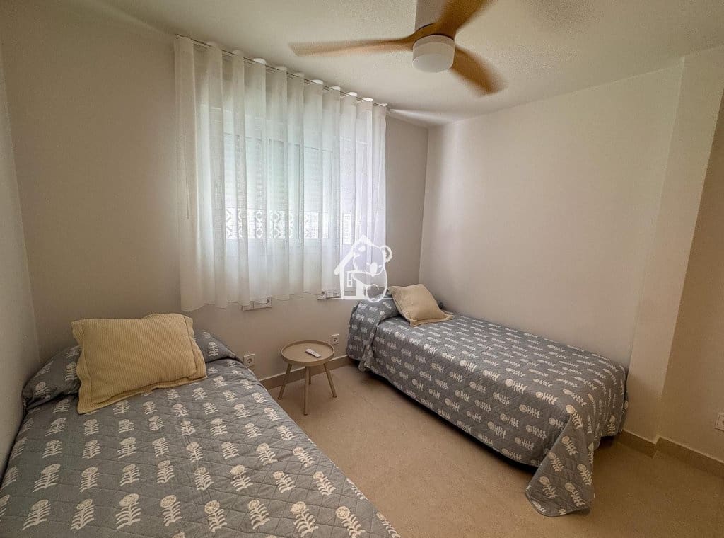 Maison de Ville de 4 chambres à louer à Dehesa de Campoamor avec garage - 2 500 € (Ref: 9949023)