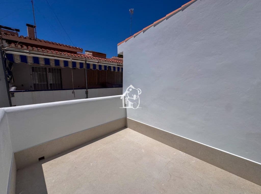 Maison de Ville de 4 chambres à louer à Dehesa de Campoamor avec garage - 2 500 € (Ref: 9949023)