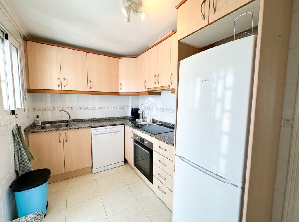 Maison de Ville de 2 chambres à louer à Ciudad Quesada avec piscine - 950 € (Ref: 9950851)