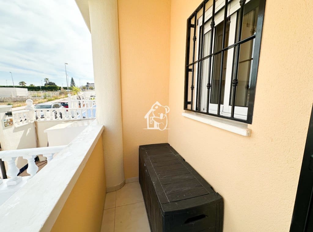 Maison de Ville de 2 chambres à louer à Ciudad Quesada avec piscine - 950 € (Ref: 9950851)