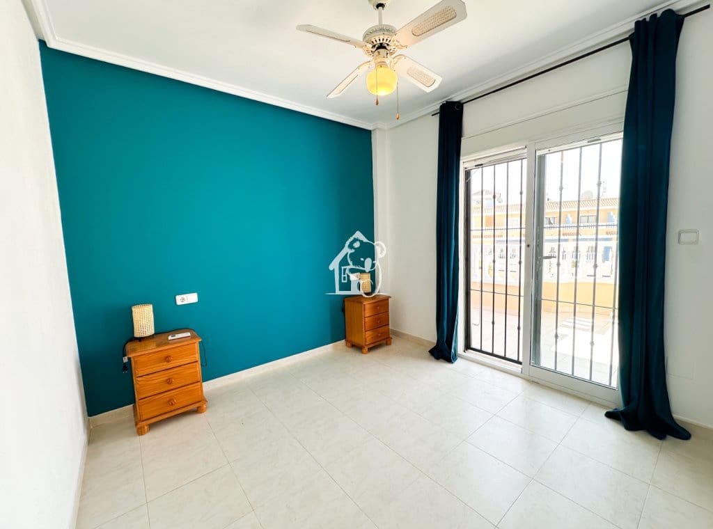 Maison de Ville de 2 chambres à louer à Ciudad Quesada avec piscine - 950 € (Ref: 9950851)