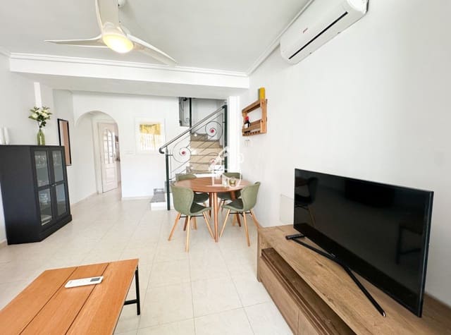 Maison de Ville de 2 chambres à louer à Ciudad Quesada, Rojales avec piscine - 950 € (Ref: 9950851)