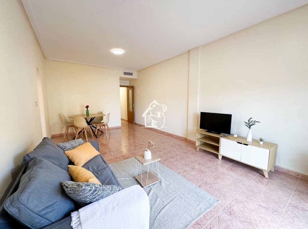 3 soverom Leilighet til leie i Bigastro - € 690 (Ref: 9950852)
