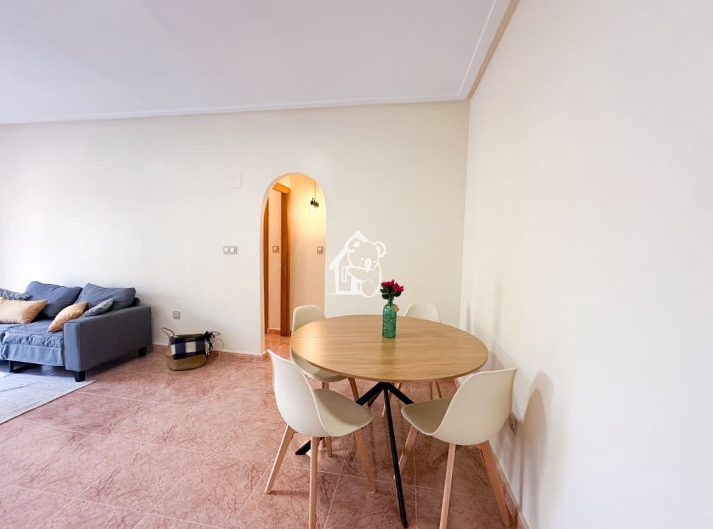3 soverom Leilighet til leie i Bigastro - € 690 (Ref: 9950852)