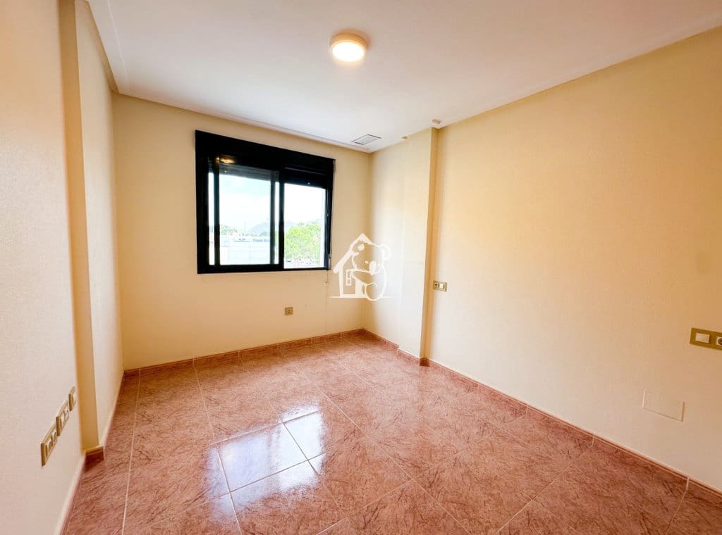 3 soverom Leilighet til leie i Bigastro - € 690 (Ref: 9950852)