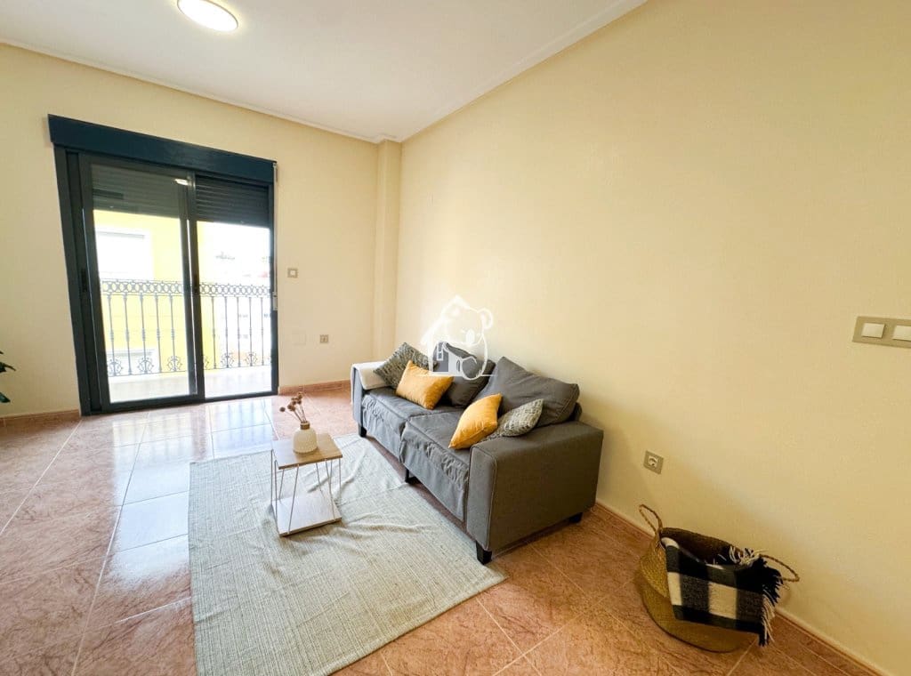 3 soverom Leilighet til leie i Bigastro - € 690 (Ref: 9950852)
