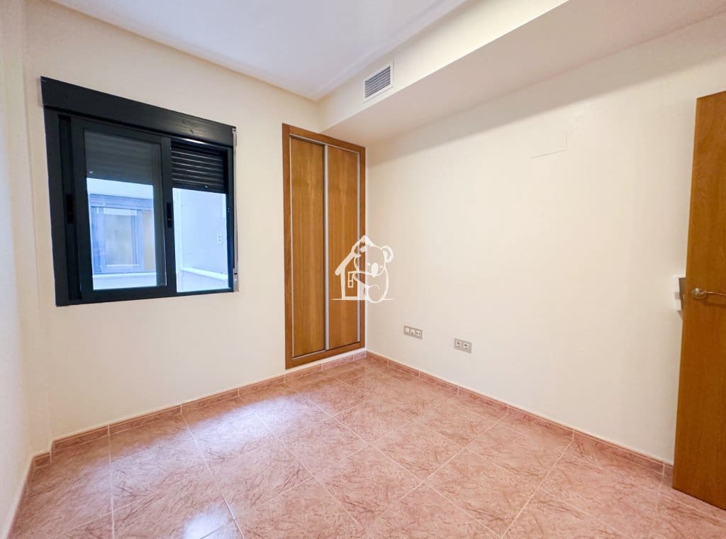 3 soverom Leilighet til leie i Bigastro - € 690 (Ref: 9950852)